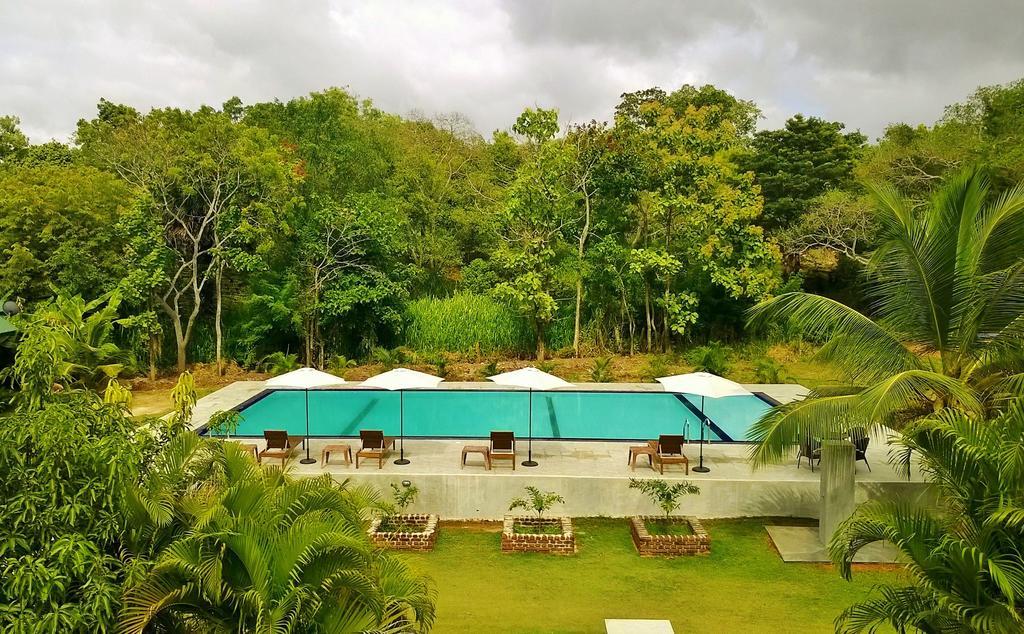 Saji-Sami Hotel Anuradhapura Exterior foto