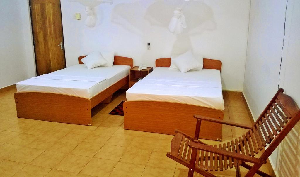 Saji-Sami Hotel Anuradhapura Exterior foto