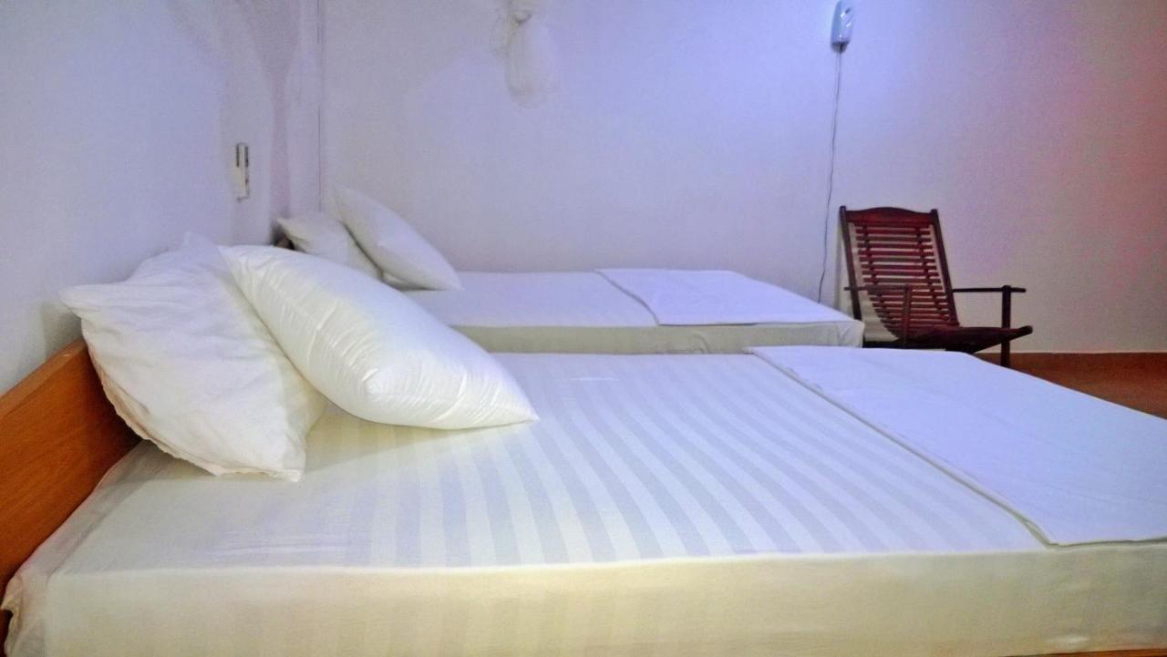 Saji-Sami Hotel Anuradhapura Exterior foto