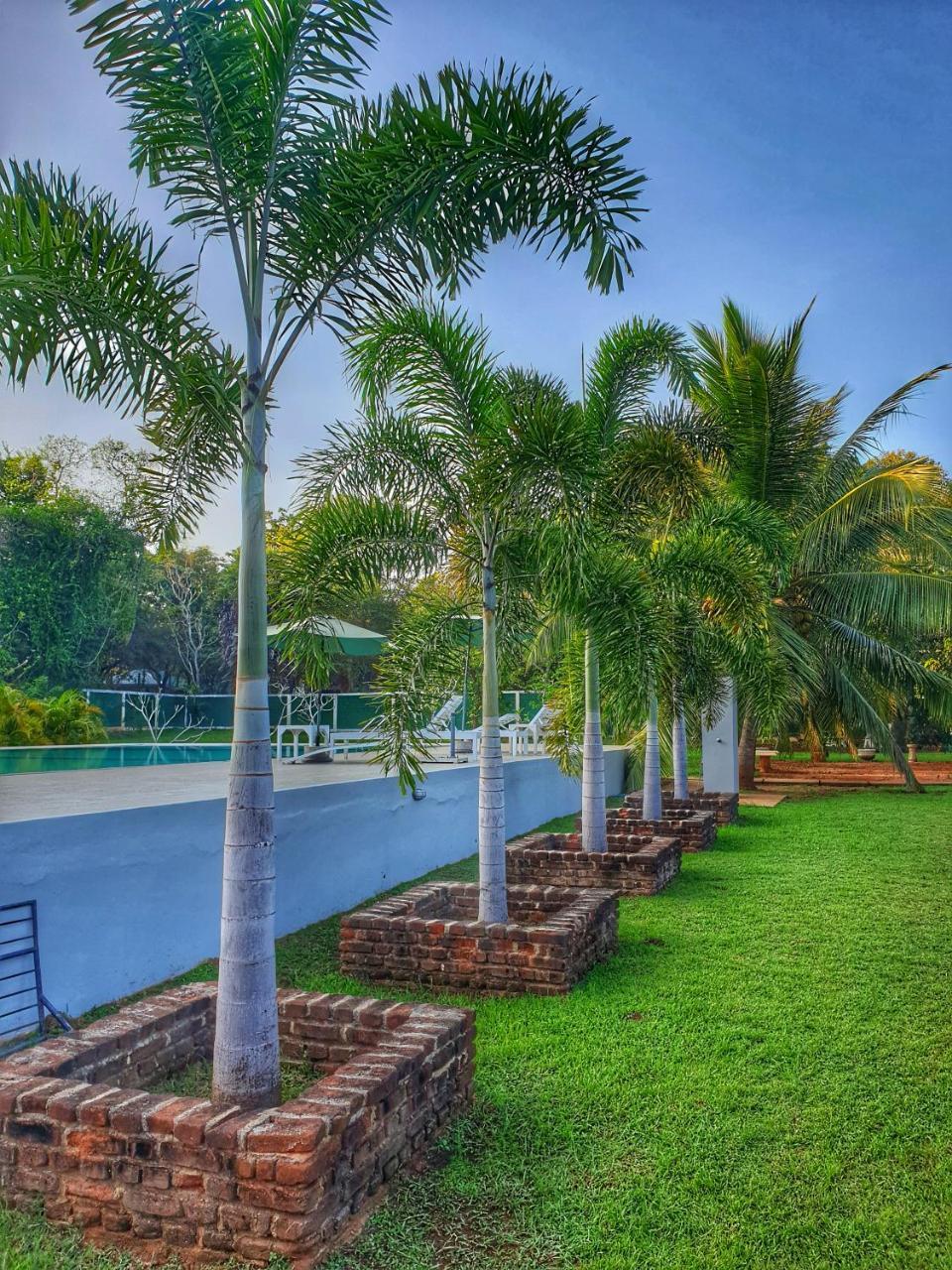 Saji-Sami Hotel Anuradhapura Exterior foto